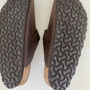 Men’s Birkenstock Boston oiled leather Habana clogs - never worn!! Size 42